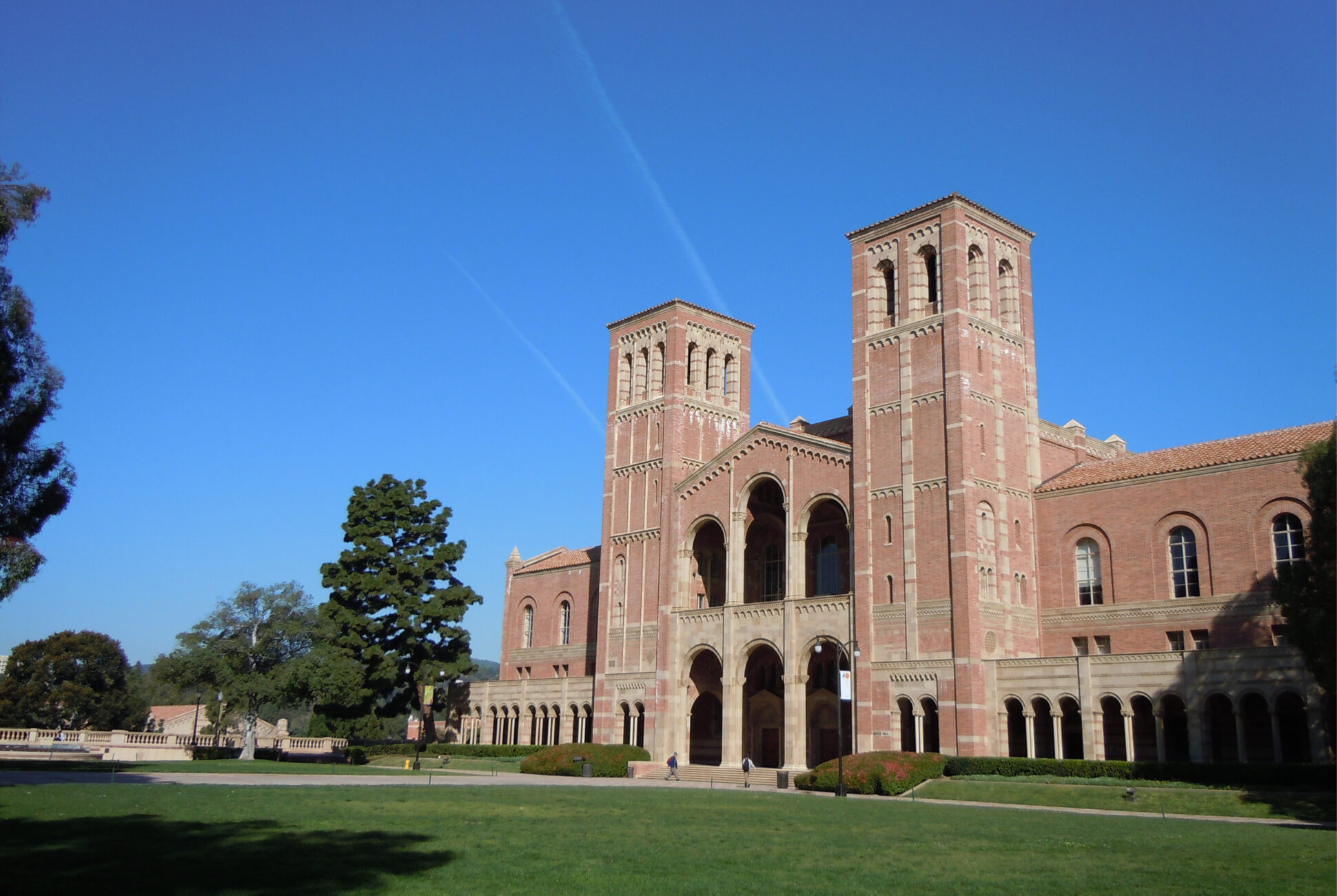 カリフォルニア大学（UC）・ロサンゼルス校 | UC編入プログラム | U-LABO